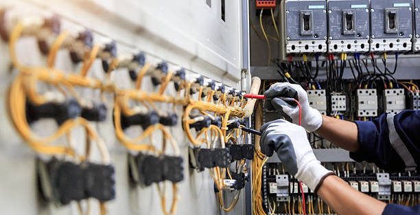 Professional Electrician technician working in Austell, GA